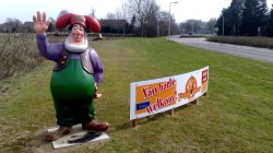 Kabouter Plop in betere tijden bij de entree van Dalen.